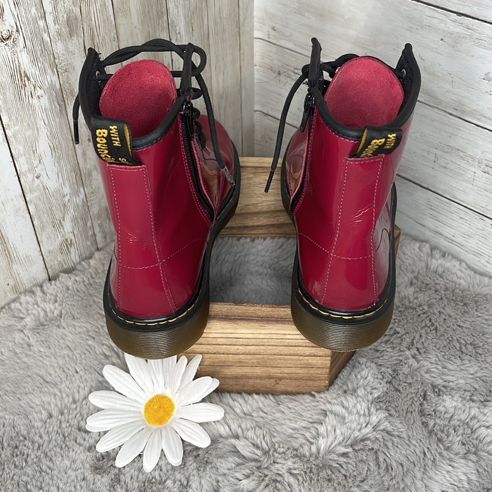 ๐Doc Martens Genuine Patent Leather Boots, EU 37 - Picture 3 of 7